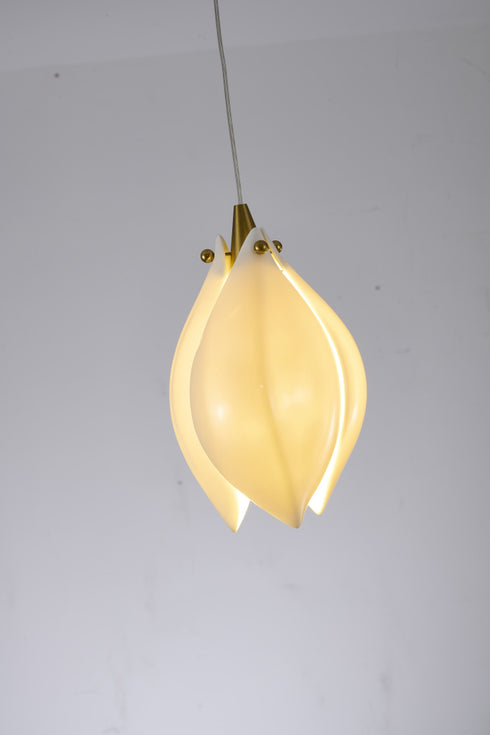 Bethel International 1 Light in Bronze Single Pendant With A Cream Ceramic Flower Model: ZA42P5BR
