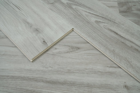 Elegant Lighting Legacy Luxury Vinyl Flooring 7 x 48 x 7mm 20 mil in Weathered Grey in Weathered Gray Finish Model: LVFGRY02-7-7-V2