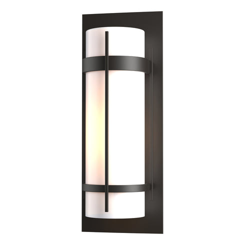 Hubbardton Forge Banded Large Outdoor Sconce in Coastal Oil Rubbed Bronze Finish Model: 305894-SKT-14-GG0037