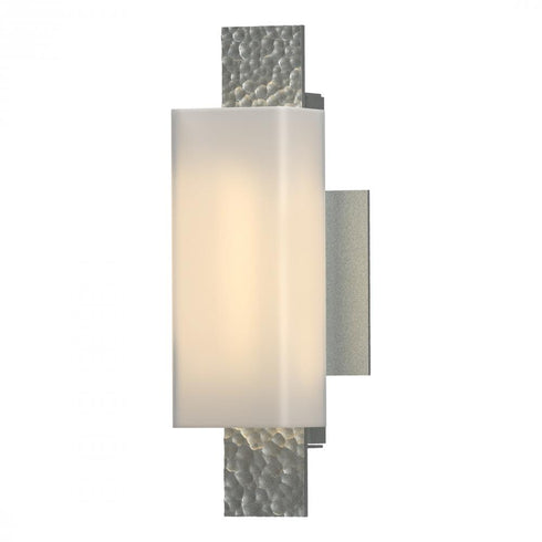 Hubbardton Forge Oceanus 1 Light Sconce in Vintage Platinum Finish Model: 207693-SKT-82-GG0441