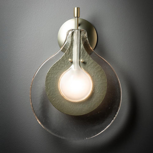Hubbardton Forge Veneto Sconce in Modern Brass Finish Model: 402030-SKT-86-YE0796