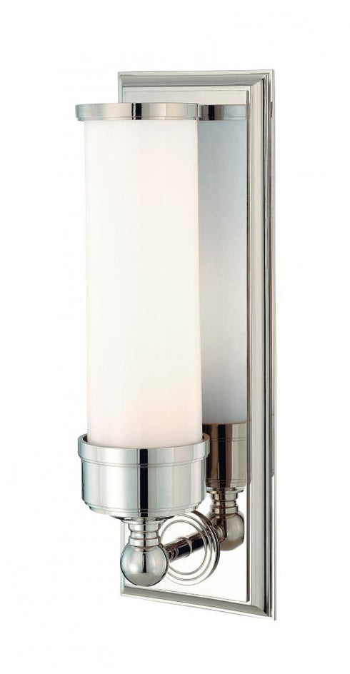 Hudson Valley Everett 1 LIGHT BATH BRACKET in Aged Brass Finish Model: 371-AGB
