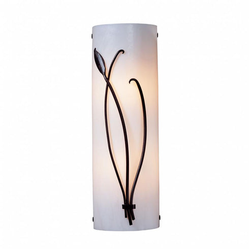 Hubbardton Forge Forged Leaf And Stem Sconce Model: 205770-SKT-LFT-03-BB0410