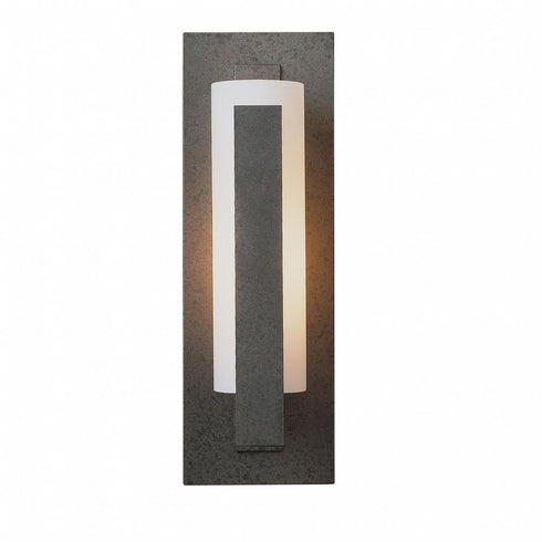 Hubbardton Forge Forged Vertical Bar Sconce Model: 217185-SKT-25-GG0065