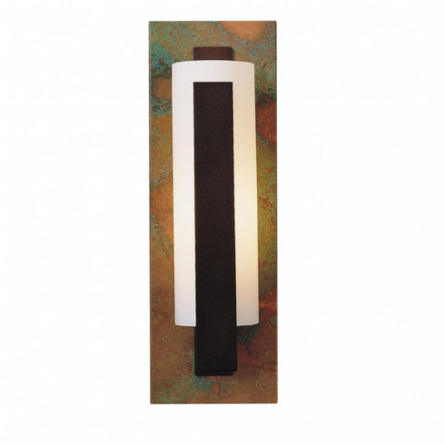 Hubbardton Forge Vertical Bar Sconce Model: 217185-SKT-84-HH0065