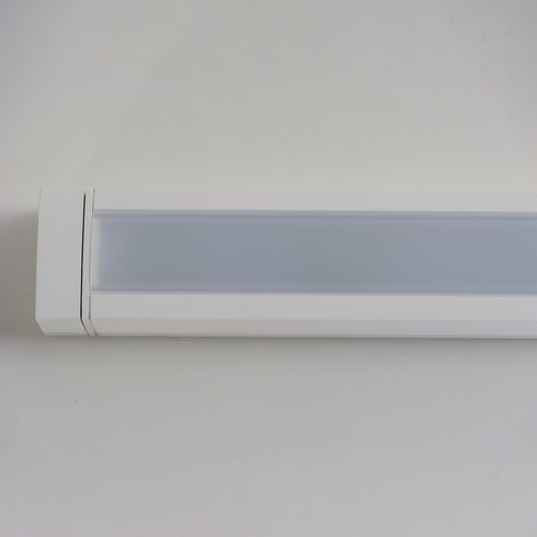 Maxim Countermax 120v Slim Stick Under Cabinet Model: 88955BZ