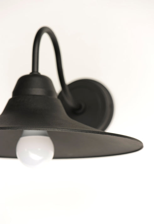 Maxim Dockside 1 Light Outdoor Wall Sconce Model: 10114WTBK